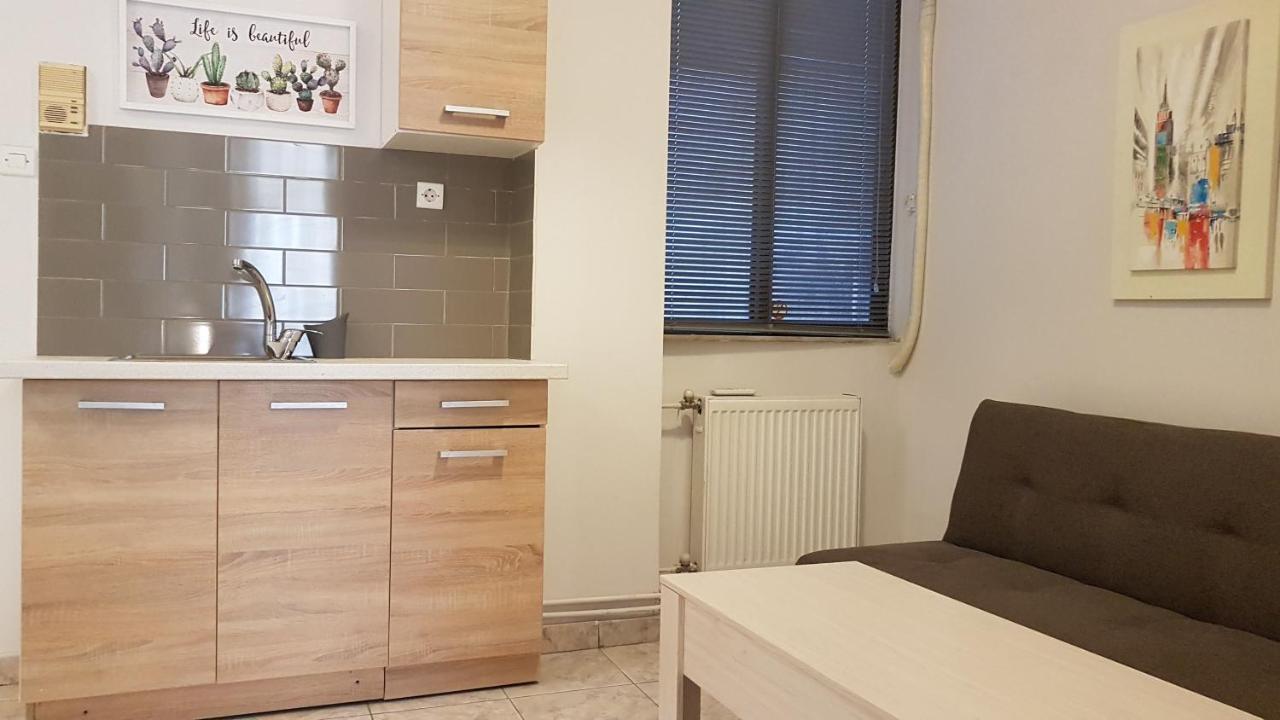 Palette Apartment Chocolate - Athens Center, 6 Bd, 3 Bath 外观 照片